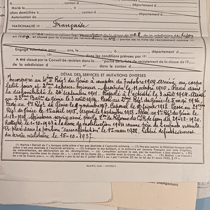 SOUVENIR D'UN CAPORAL DU GENIE ENTRE 1909 ET 1937 LIVRET PAPIER DIPLOMES PHOTOS CERTIFICATS ET PERIODE 1914 1918